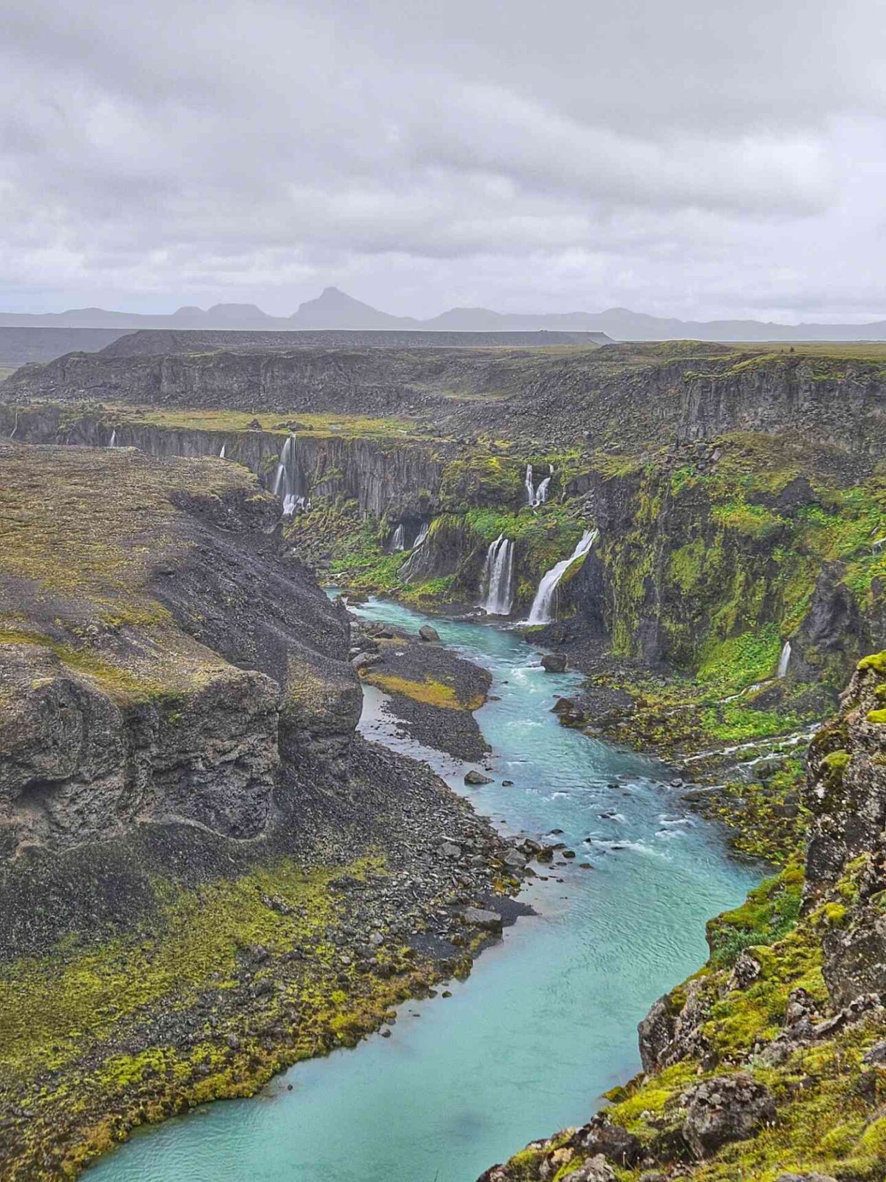 Hrauneyjafoss waterfalls in Sigöldugljúfur Canyon